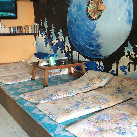 Maddy'S Hostel Ko Pha Ngan Esterno foto