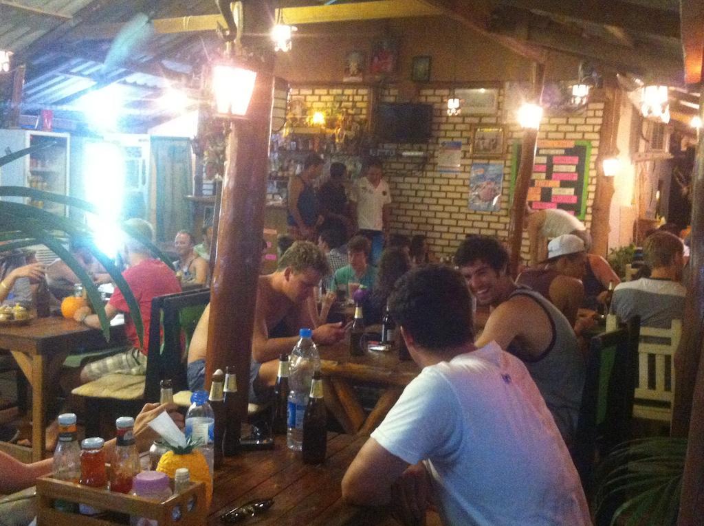 Maddy'S Hostel Ko Pha Ngan Esterno foto