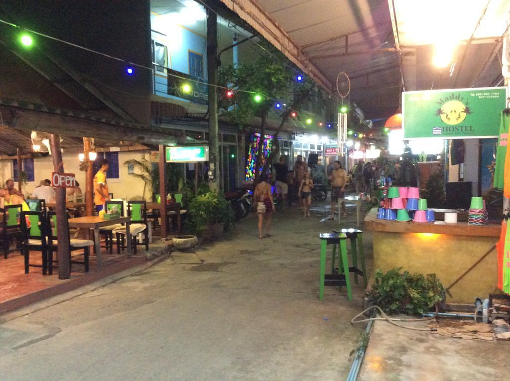 Maddy'S Hostel Ko Pha Ngan Esterno foto