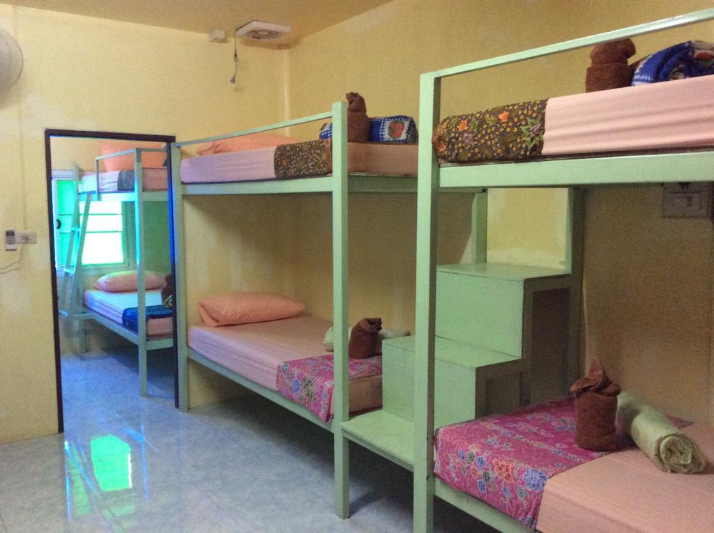 Maddy'S Hostel Ko Pha Ngan Esterno foto